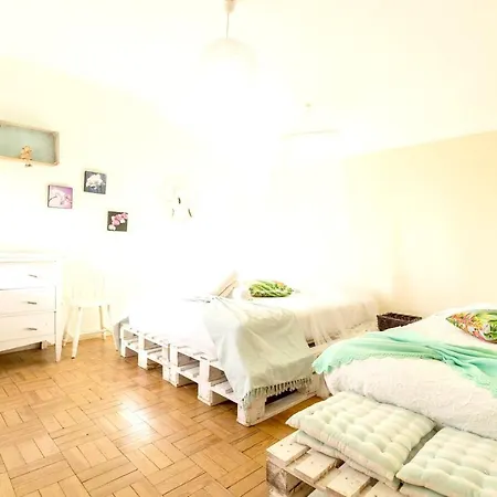 Villa With 6 Bedrooms In Brejos De Azeitao, With Wonderful Mountain View, Private Pool, Enclosed Garden - 12 Km From The Beach