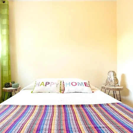With 6 Bedrooms In Brejos De Azeitao, With Wonderful Mountain View, Private Pool, Enclosed Garden - 12 Km From The Beach *