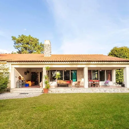 With 6 Bedrooms In Brejos De Azeitao, With Wonderful Mountain View, Private Pool, Enclosed Garden - 12 Km From The Beach Camarate (Setubal)