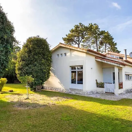 Villa With 6 Bedrooms In Brejos De Azeitao, With Wonderful Mountain View, Private Pool, Enclosed Garden - 12 Km From The Beach